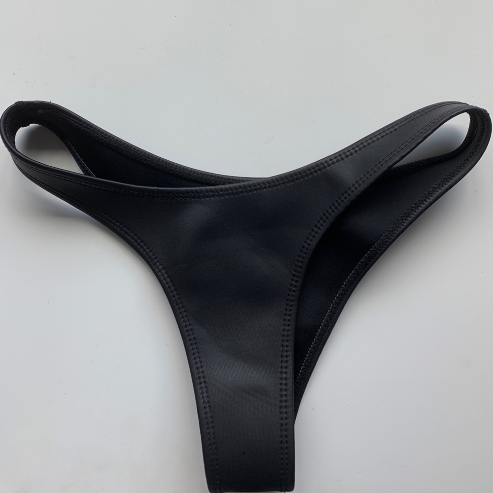brand new Hoaka swimwear bathing suit bottoms xs